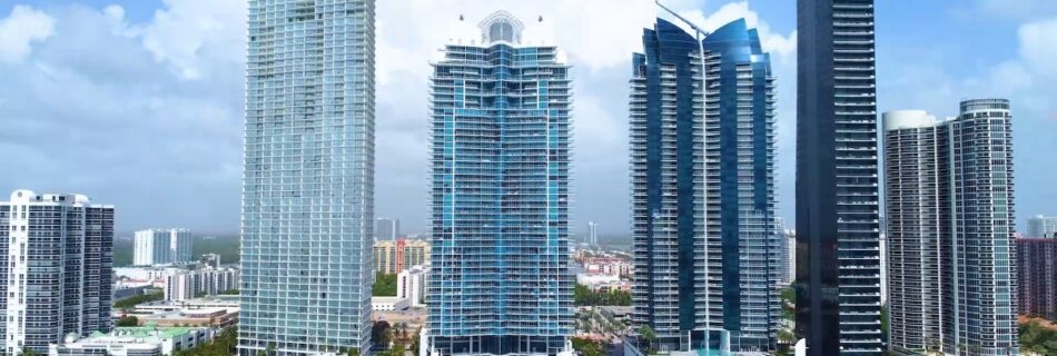 Jade Beach vs Jade Ocean Sunny Isles Beach developments